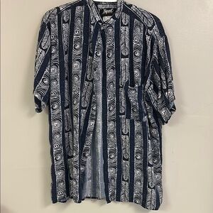 Men's Black and White Patterned Shirt